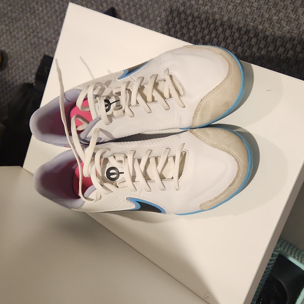 Nike indoor soccer shoes